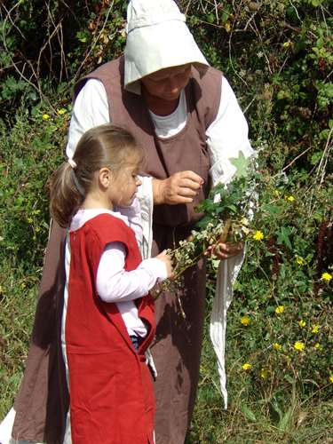 tressage de l'éventail pour la Reine